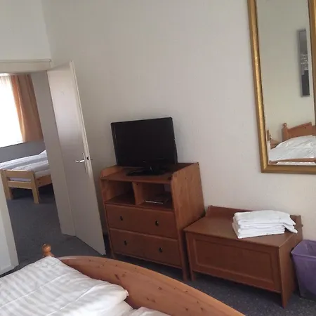 Hotel Zur Post Kleve 2*