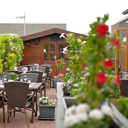 Zur Post Otel Kleve (Dusseldorf)
