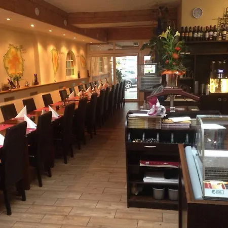 祖尔帕斯特克莱沃酒店 克莱沃